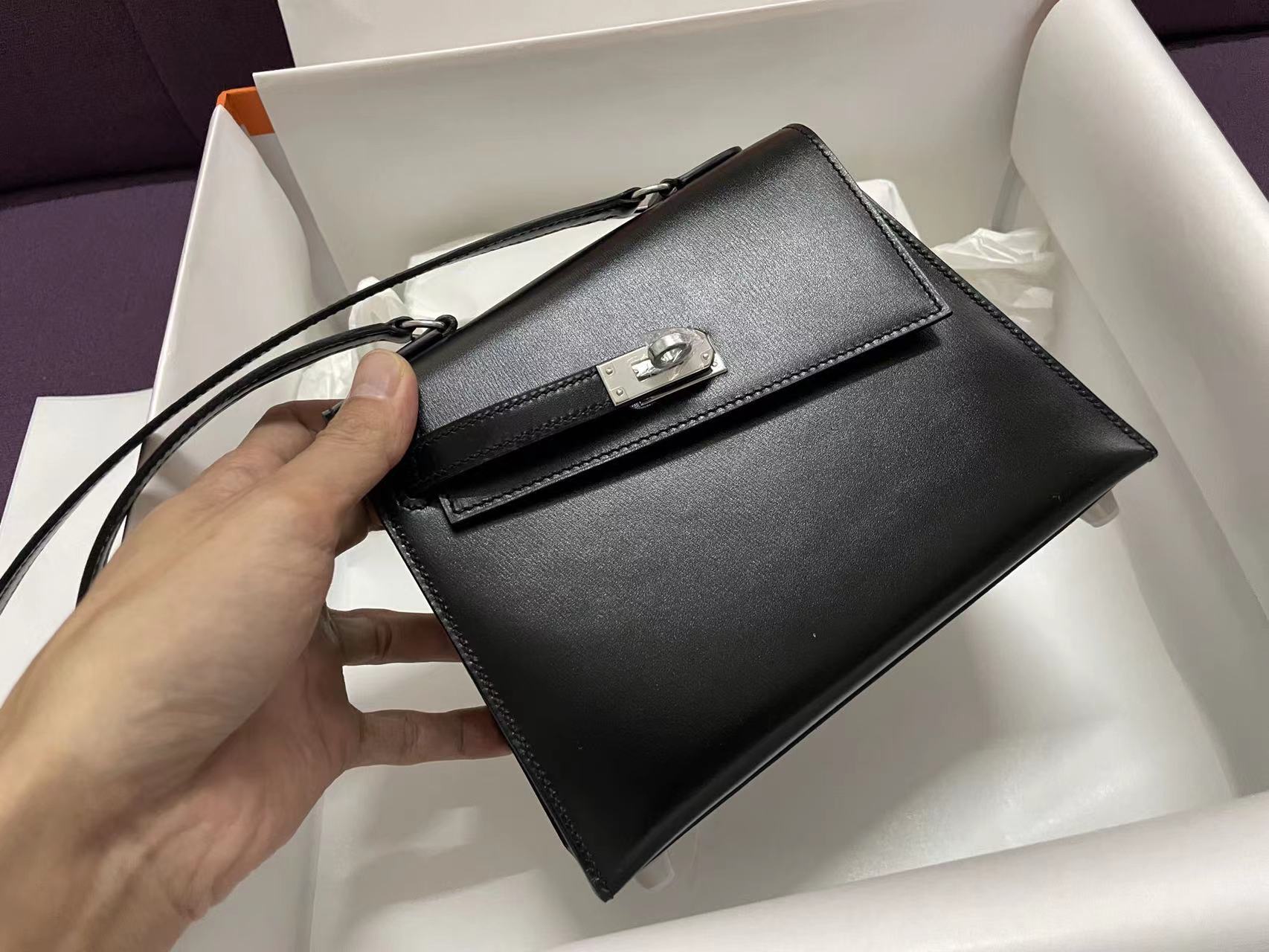 HERMES エルメス ダブルフェイスケリーセリエ20（Double Face Kelly Sellier 20 en Désordre）​ アンディスクロニック・ユニバーサル エディション
