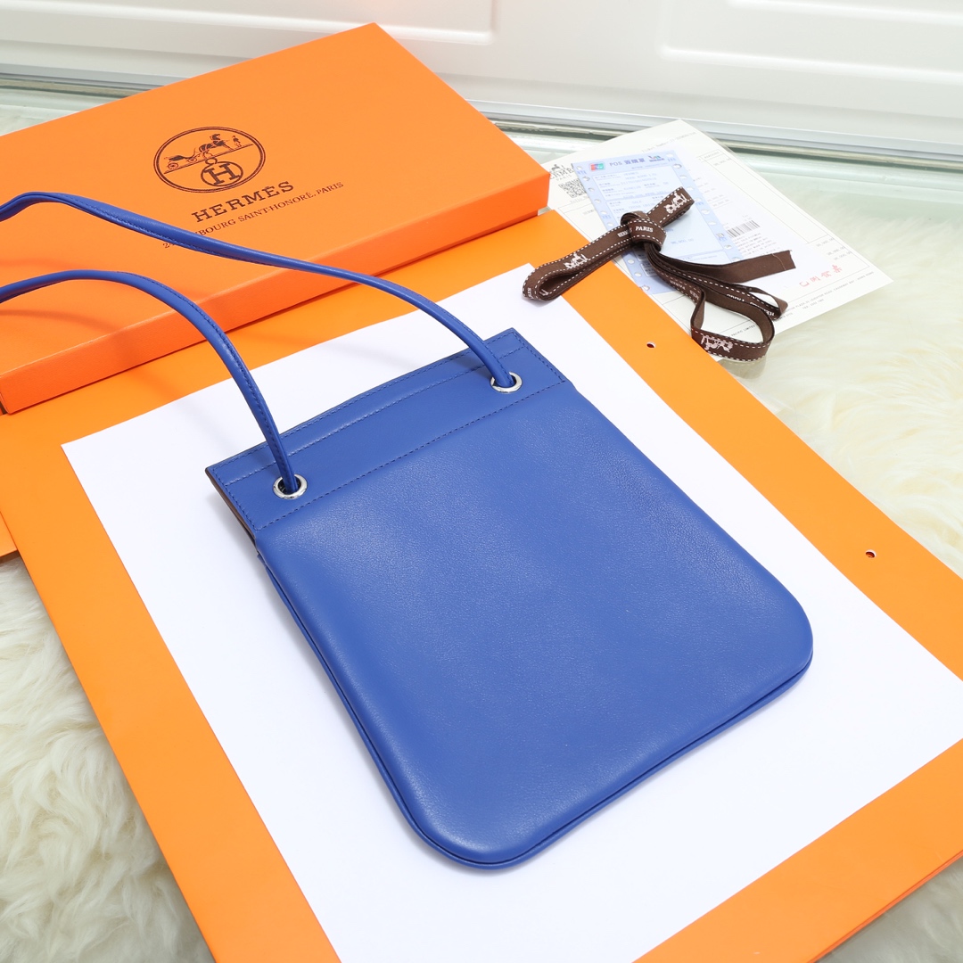エルメス「Mini Aline」スウィフト革 サイズ20×23cm