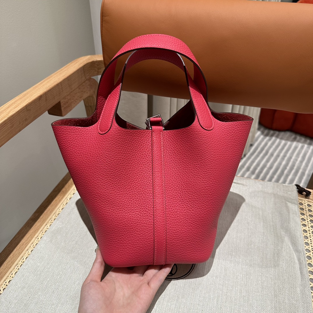 エルメス ピコタンロック 18cm（Picotin Lock）​の「メキシコピンク（Mexican Pink）​」カラー（レザー：​トゥールイヨン・クレメンス（TC皮）​、ハードウェア：​シルバー