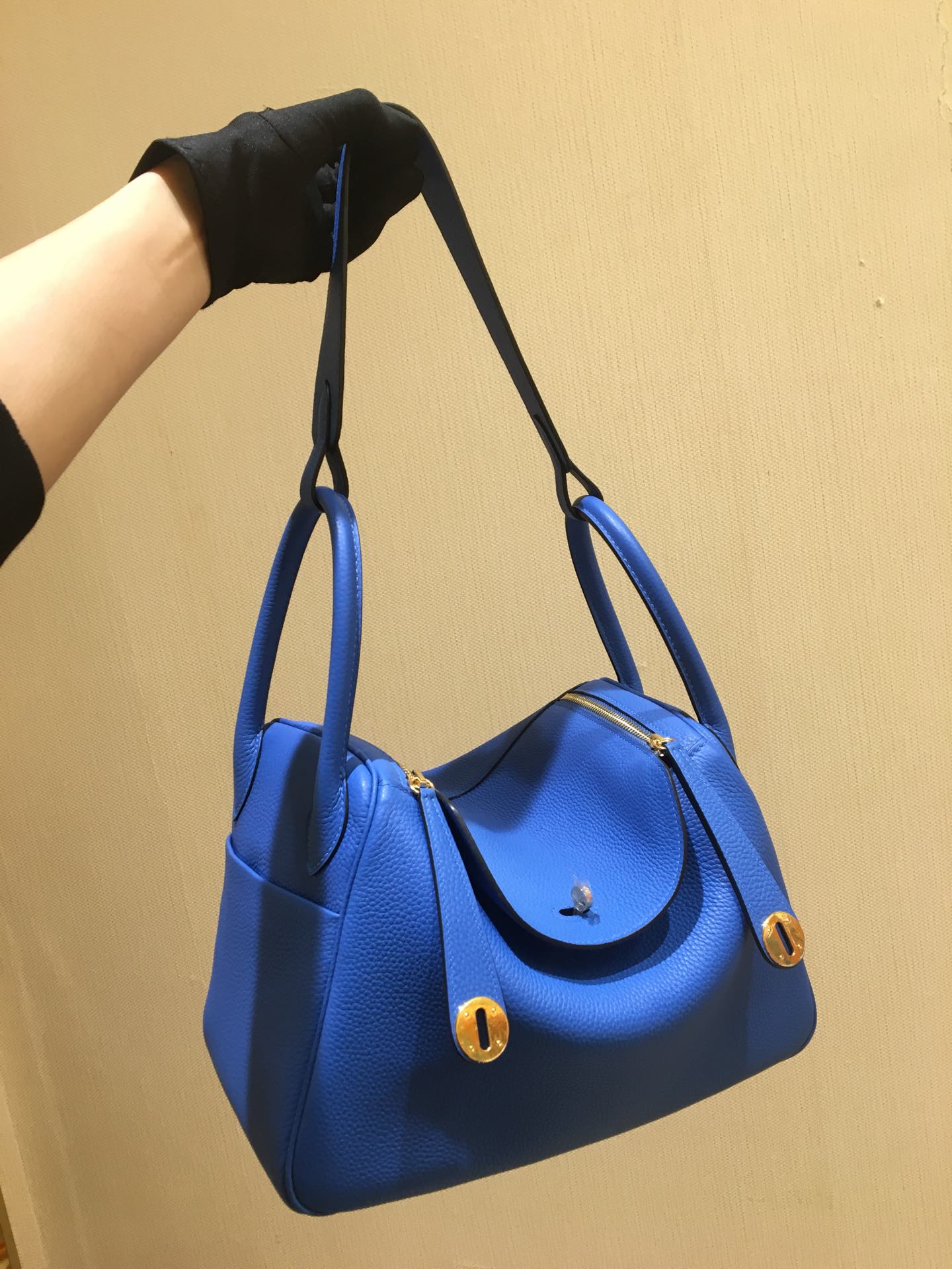 エルメス リンディ 30 トーランヌクレムンスレザー ゴールドハードウェア ブライトブルー