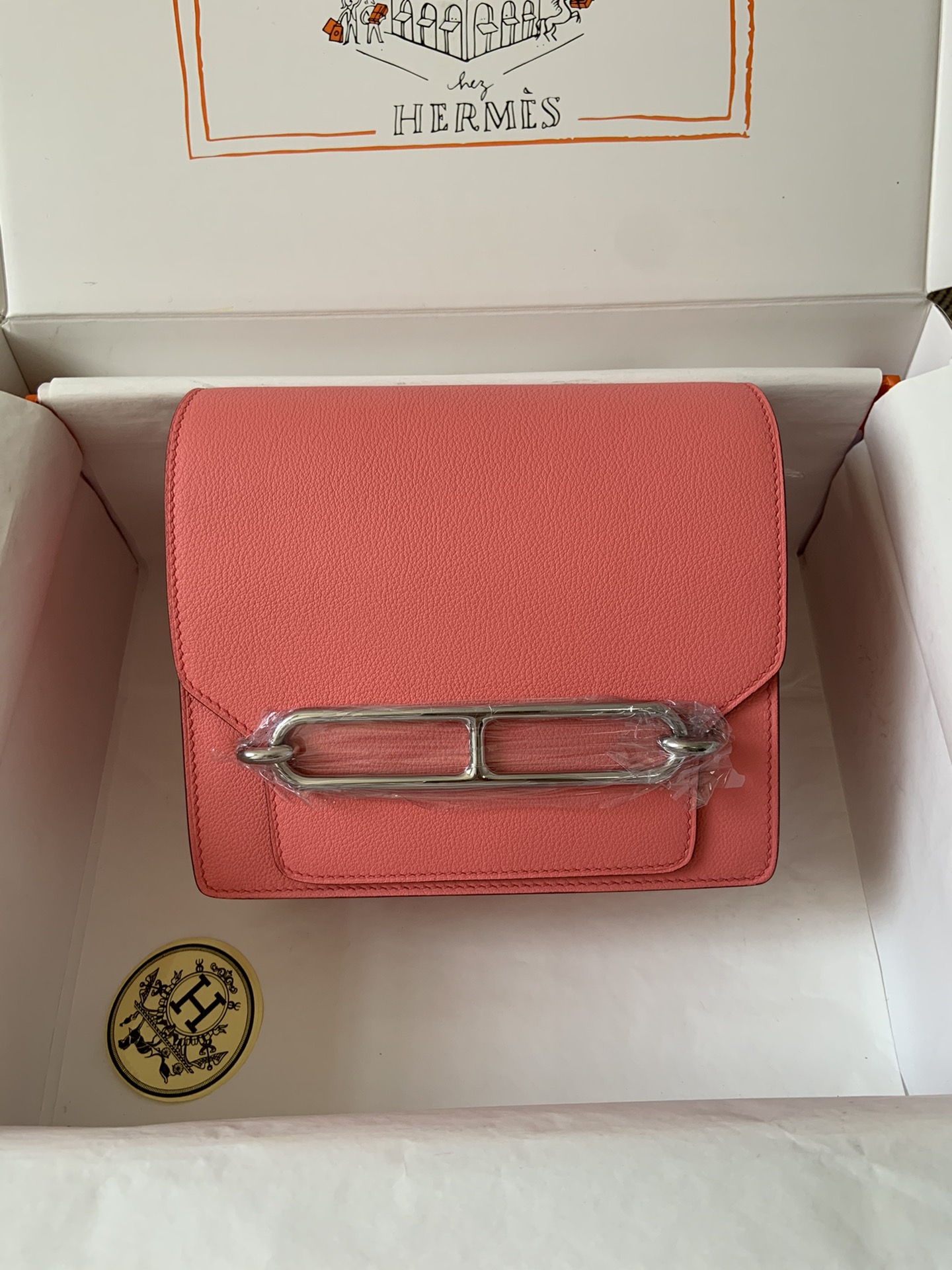 エルメス（Hermes）の「Roulis 19cm リップピンク　 ゴールド/シルバーハードウェア Evercolorレザー」