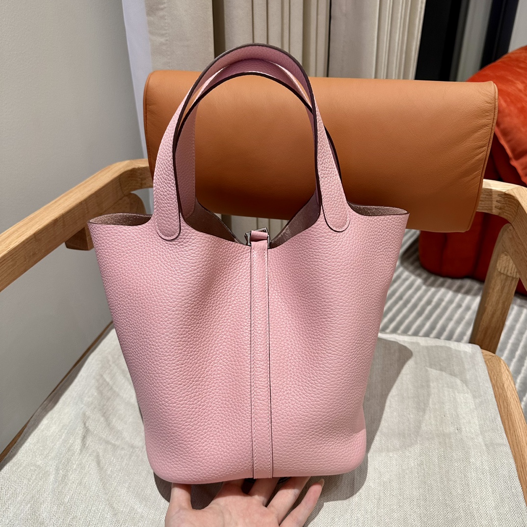 エルメス ピコタンロック 22cm カラー：3Qサクランボピンク　TCレザー／ハードウェア：シルバー
