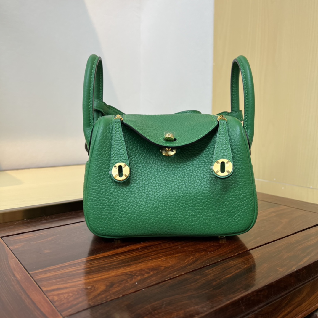 Hermès ミニ リンディ 19cm（グリーン／ゴールドハードウェア）