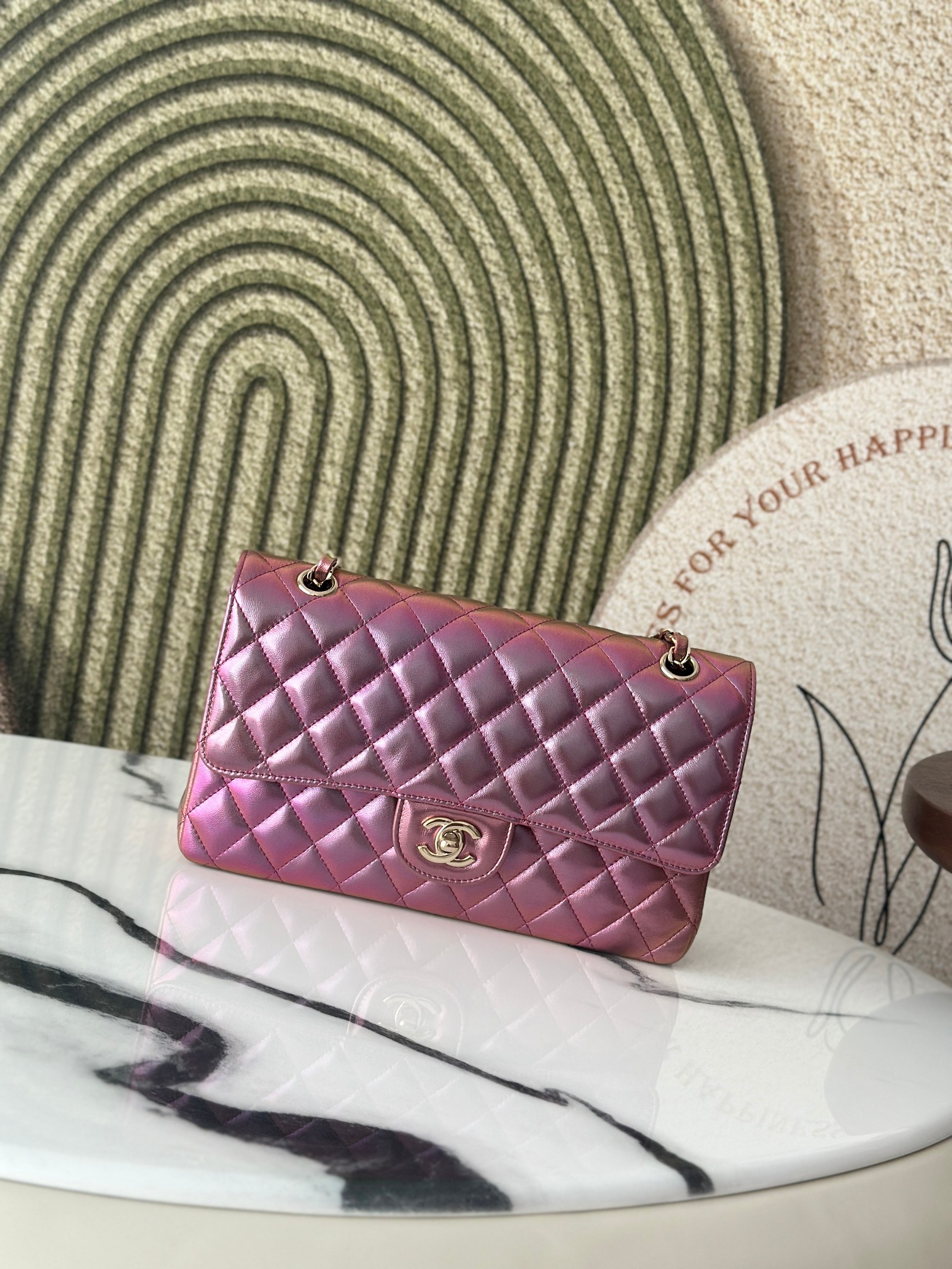 CHANEL 2025春夏コレクションスパークリングバイオレットCFチェーンフラップバッグ