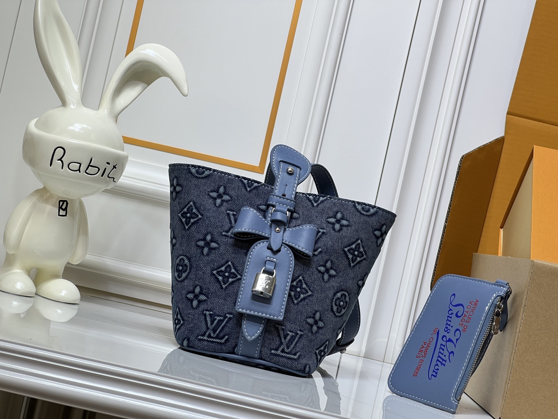 ルイ・ヴィトン 2025早秋コレクション「All In BB」手袋（LV Romanceデザイン）​​  ​​Monogram × Damier融合 / 16×18×12cm 柔らかな牛革と装飾的な装い