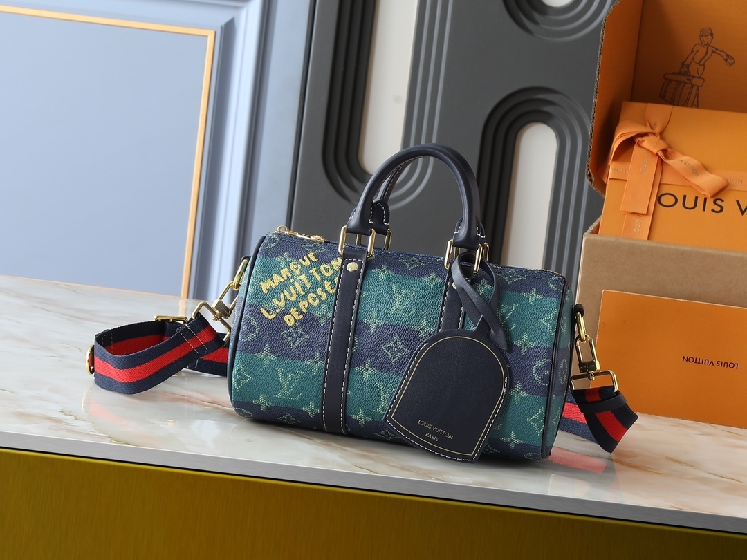 ルイ・ヴィトン Keepall Bandoulière 25（モノグラム・イクリプス仕様）​​  ​​モダン×レトロの融合 / 25×15×11cm コンパクト&マルチファンクショナル