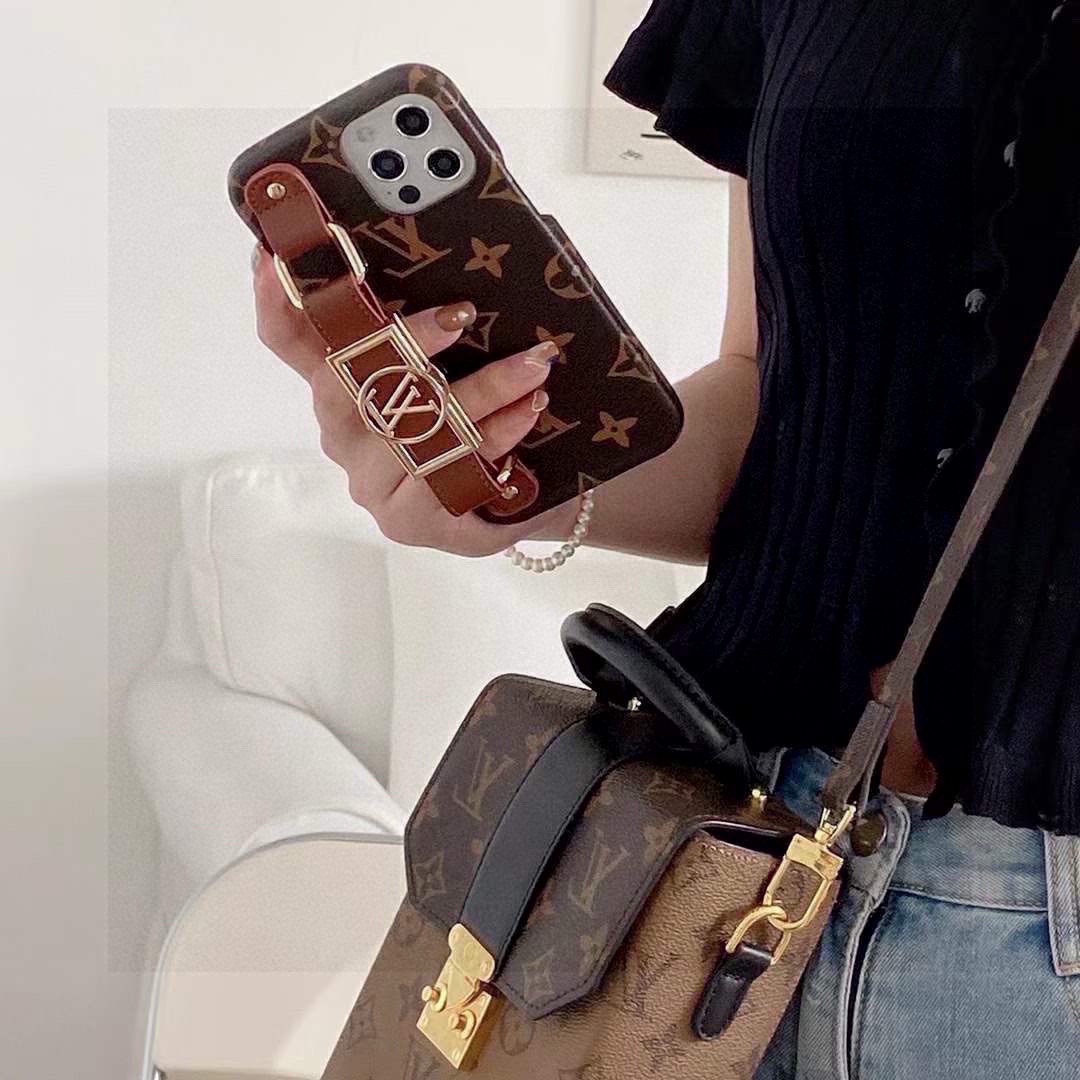 【ルイ・ヴィトン正規品】2025年秋冬新作「ダフネコレクション」スマホケース
