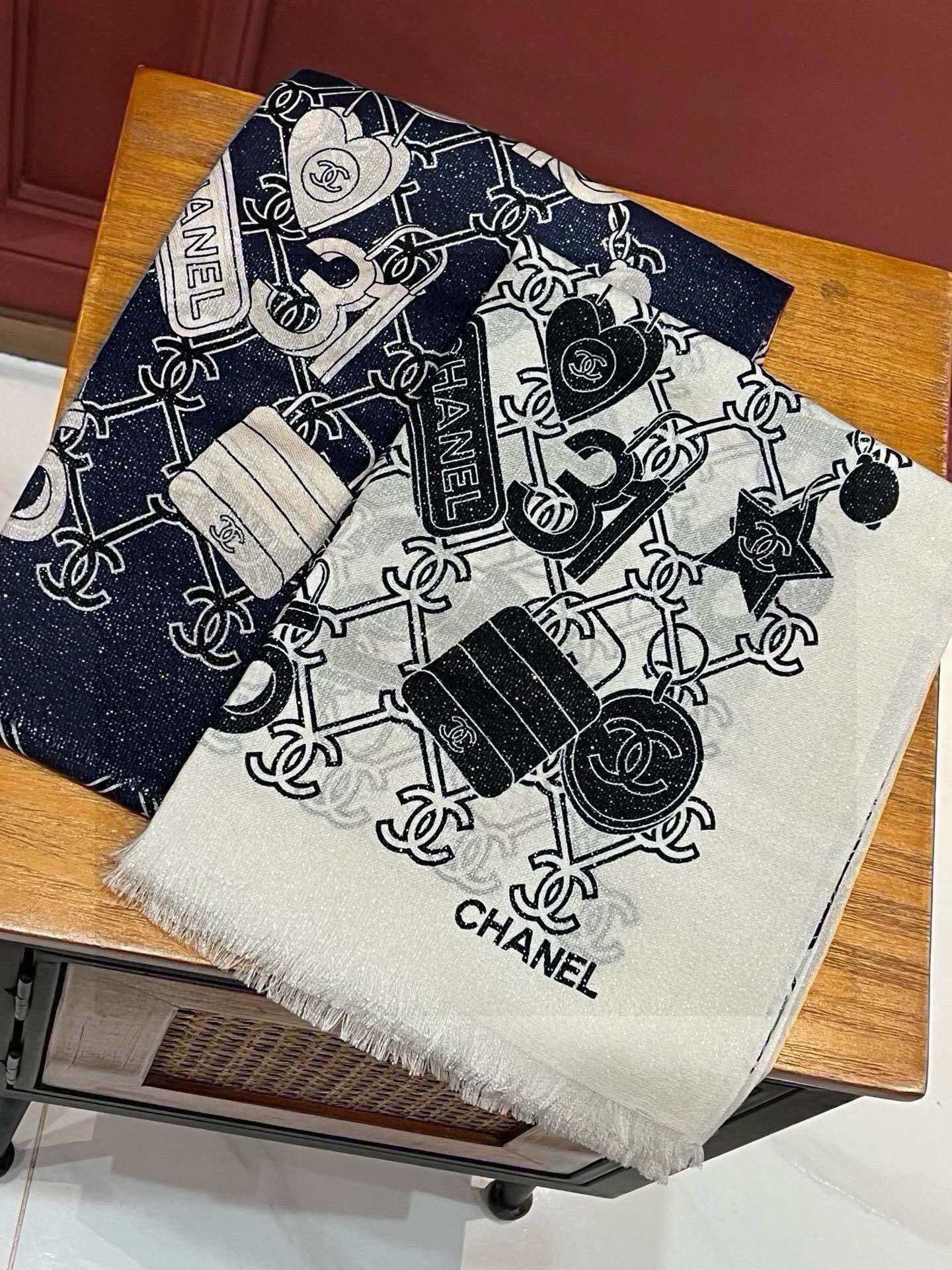 輝くシルバースレッド×カシミヤのロングスカーフ✨シャネル手描きロゴ入り限定アイテム 専柜同時発売」