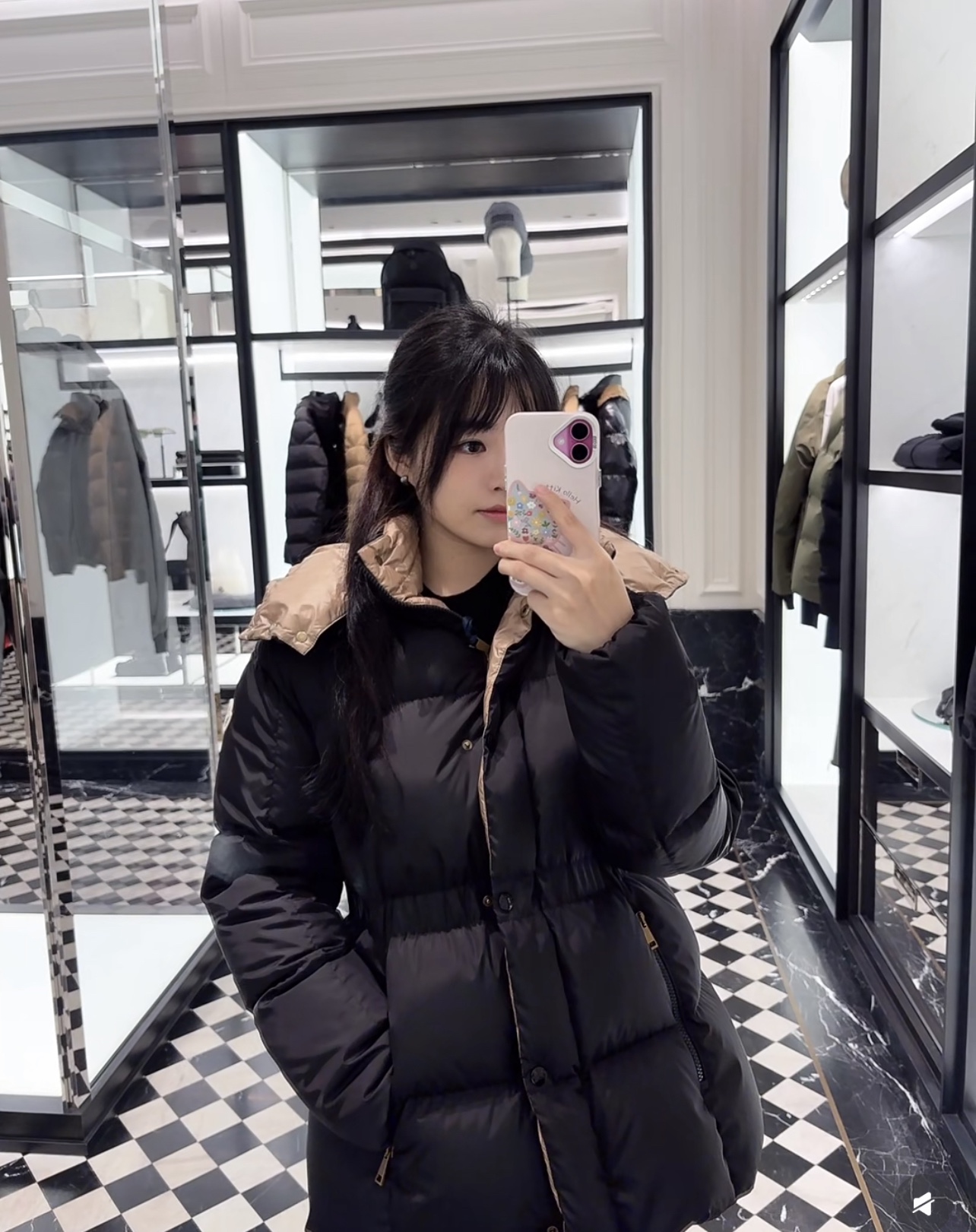 モンクレール 25AW 女ライン ダウンジャケット