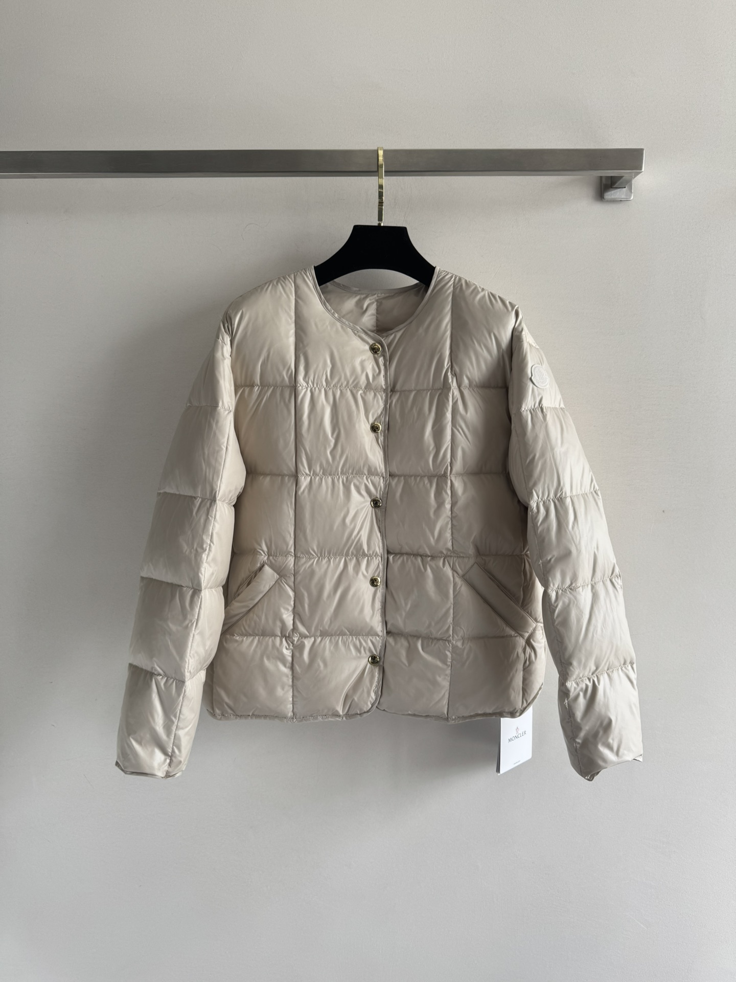 モンクレール 25秋冬新作 ダウンジャケット​​ ​​【高品質ポリエステルライナー×国際規格90%ダウンで極寒地対応】