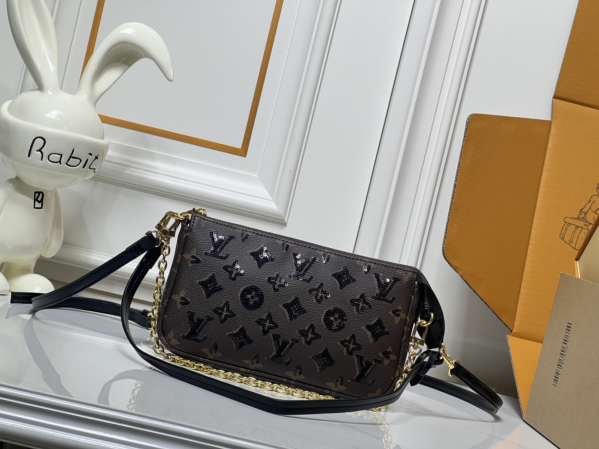 ルイ・ヴィトン モノグラム ブラックスパンコール マージャンバッグ​​ （Louis Vuitton Monogram Black Spangle Mahjong Bag）