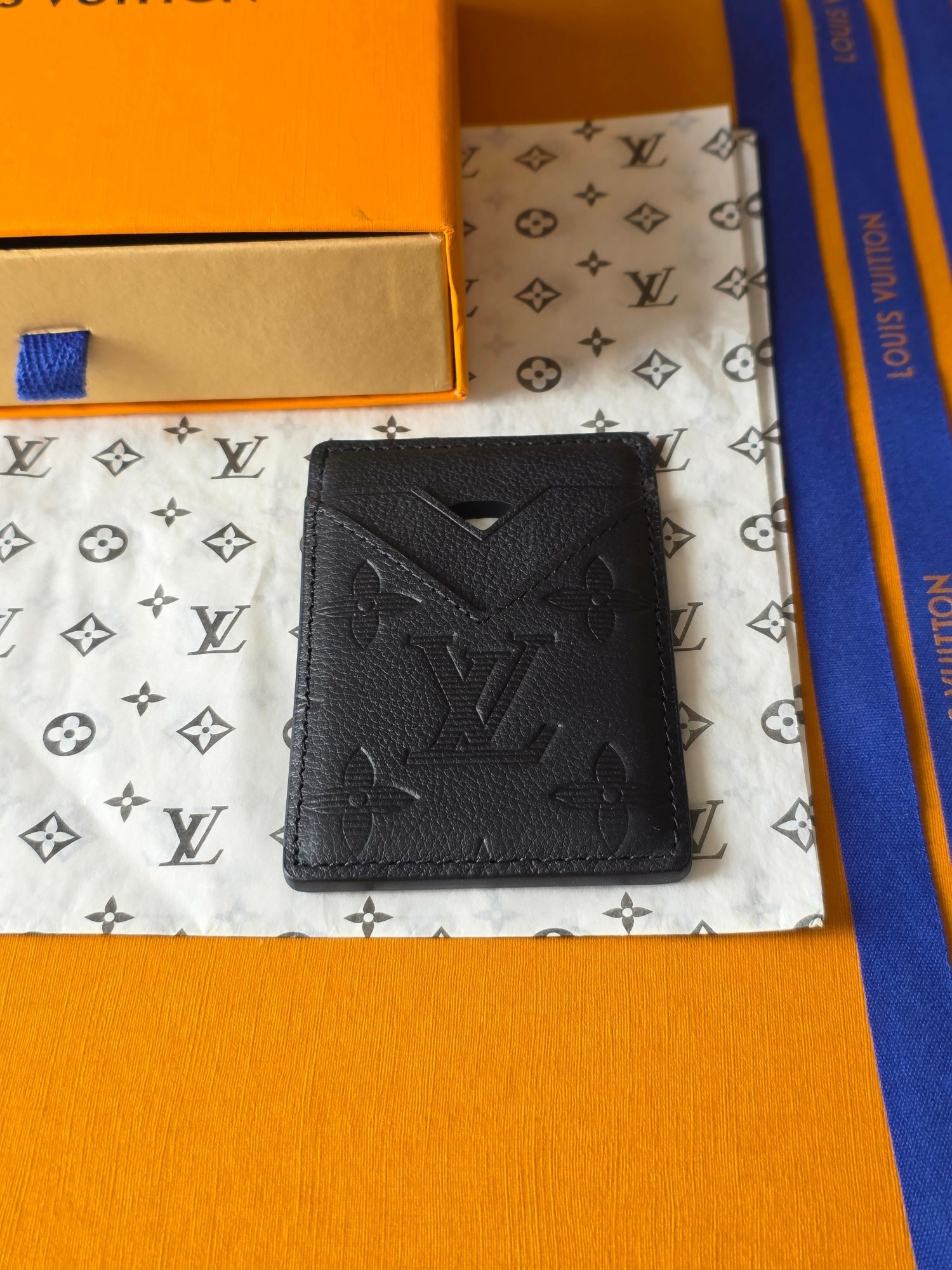 ルイ・ヴィトン モノグラムシャドウ マグネットカードホルダー