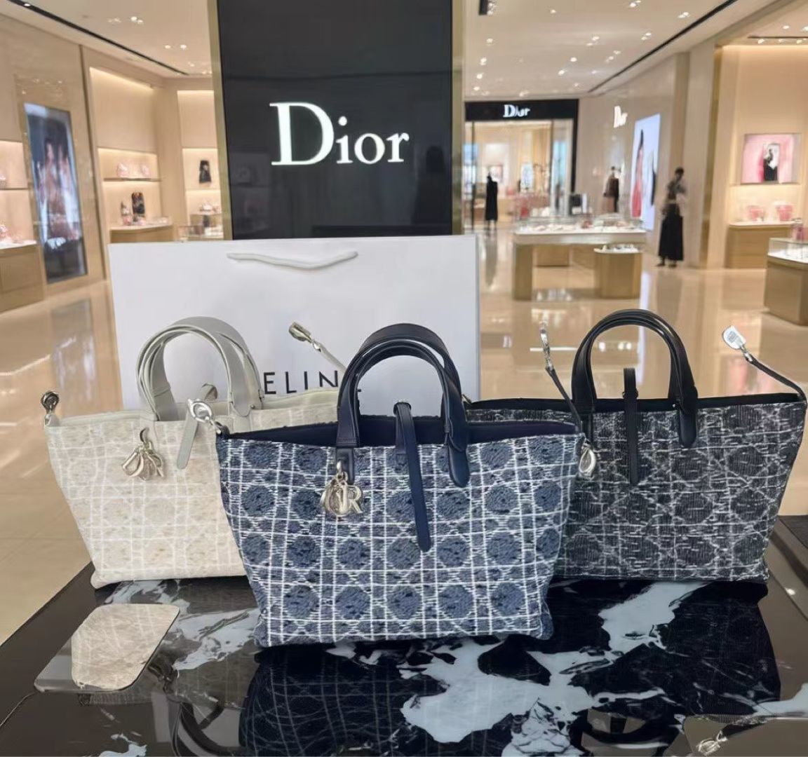DIOR TOUJOURS フルアップグレードバージョン 赤みがかったマホガニー革手袋
