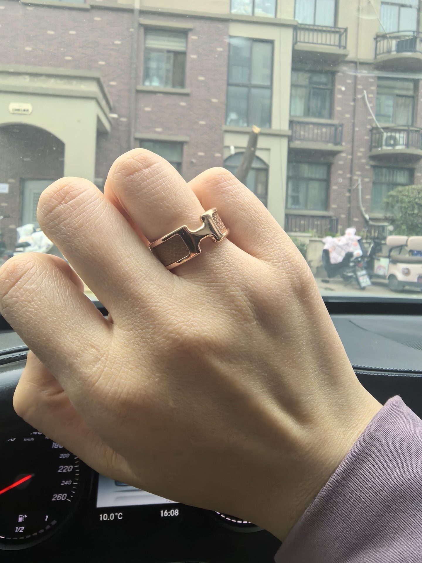 【Hermès エルメス】最新作 ピンクレザー H リング【シルバー】 ｜高級真鍮製｜フェミニン×クール｜インスタ映え必至｜Size 6/7/8