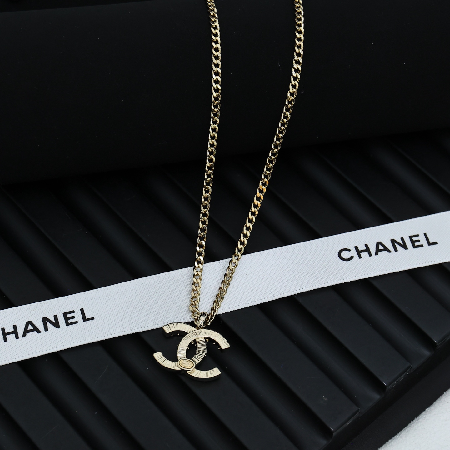 CHANEL シャネル ネックレス ダブルC 半クリスタル 半石 レディース アクセサリー 大ヒット 完売必至