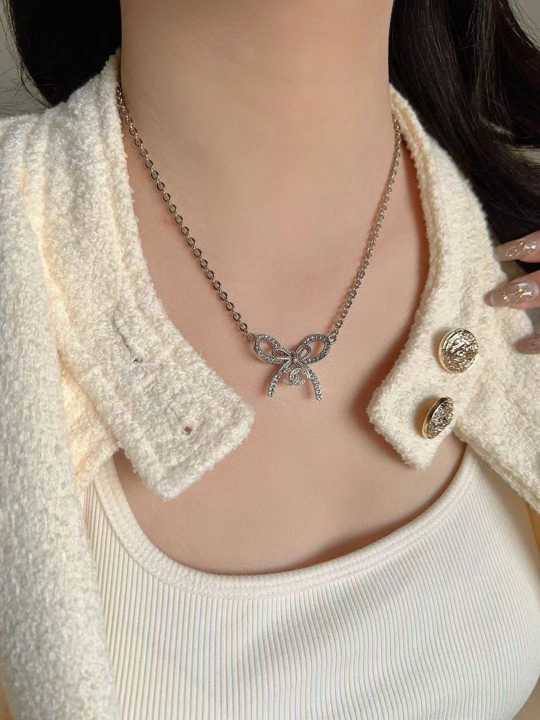 CHANEL リボン モチーフ ネックレス ゴージャス 上品 大人可愛い 煌めき ギフト プレゼント