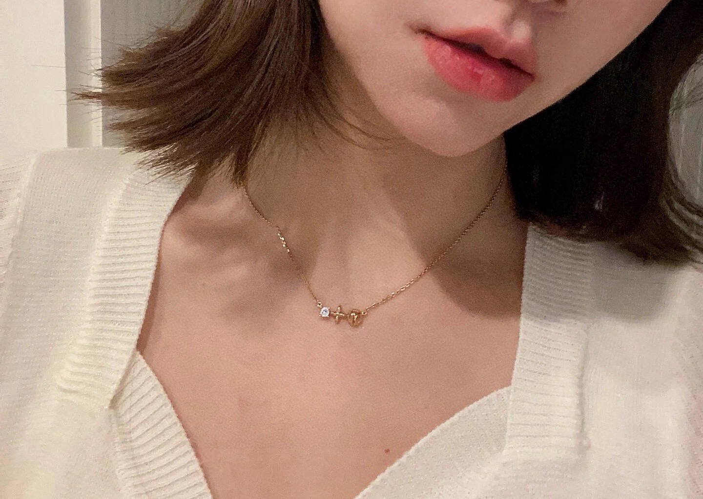 【LOUIS VUITTON】ルイ・ヴィトン ネックレス アルファベット ゴールド 芸能人愛用 定番 レディース