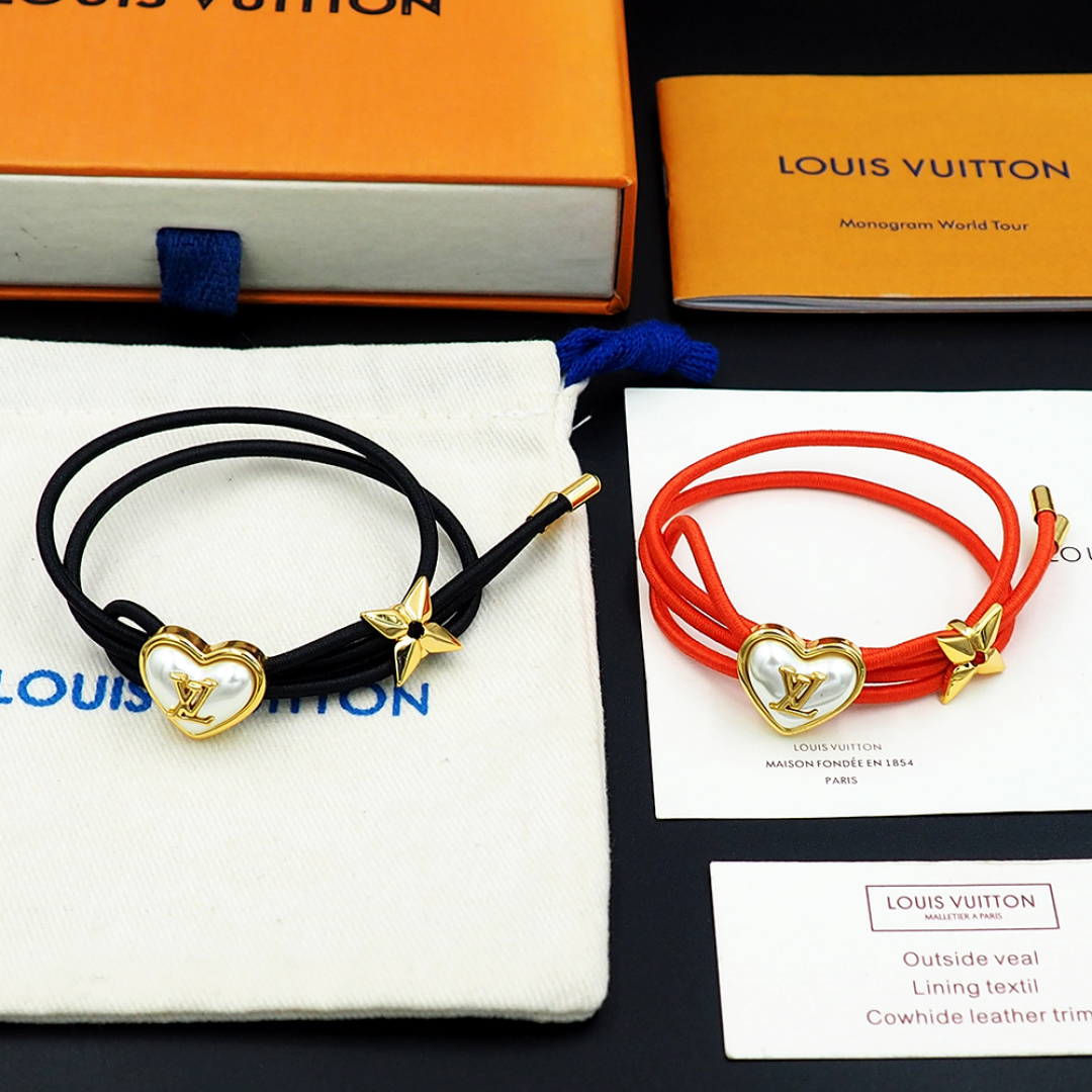 2026 バレンタイン 先行予約】Louis Vuitton 風 Bloom ブレスレット レッドコード モノグラム フラワー マザーオブパール ハート パール シルバー 925 レディース 恋愛 お守り ギフト