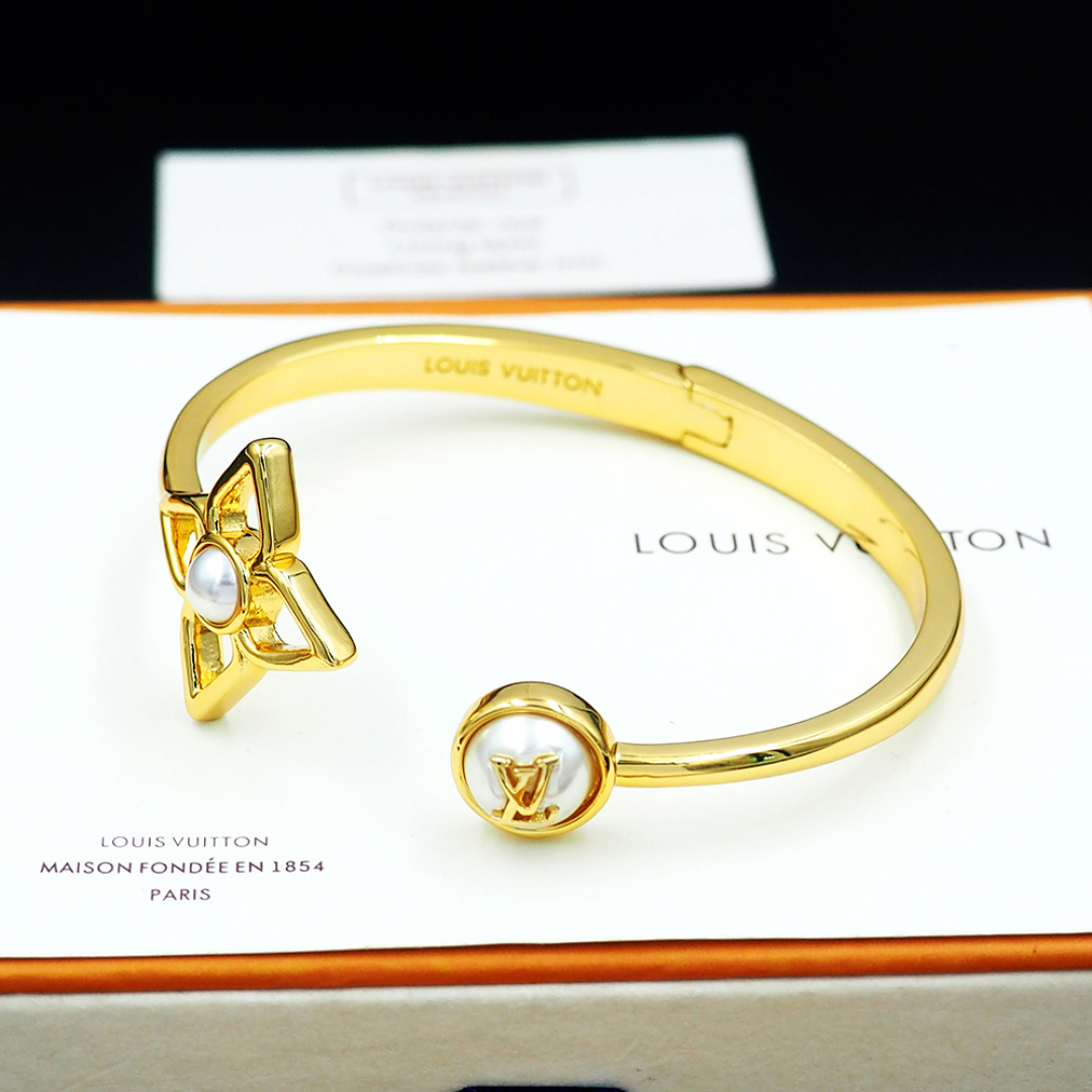 【Louis Vuitton】 パーティー・フラワー ブレスレット｜モノグラム フラワー ＆ レジン ビーズ