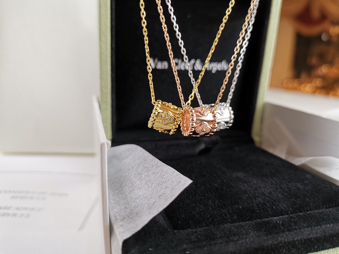 【Van Cleef & Arpels】キルト ブレスレット／ネックレス｜16石ダイヤモンド イタリア製チェーン