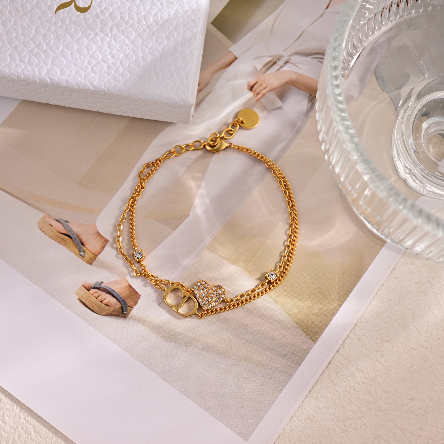 【ディオール】Dior 新作 ブレスレット｜CDロゴ メタルデザイン ストリート系 アクセサリー 夏の注目株 ヴィンテージ風