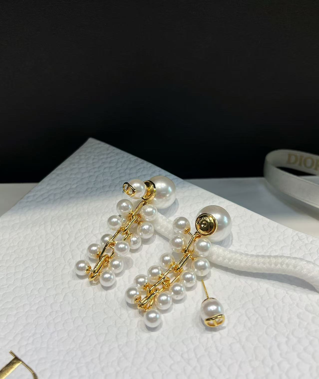 【ディオール】Dior ピアス｜マルチカラー パール＆CDロゴ デザイン フェミニン ジュエリー レディース プレゼント