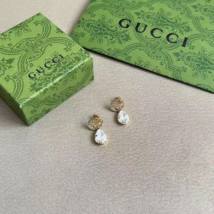 【GUCCI グッチ】限定受注生産モデル スタッドピアス｜ブティック未入荷の希少モデル｜圧倒的な輝きにうっとりする極上の一品