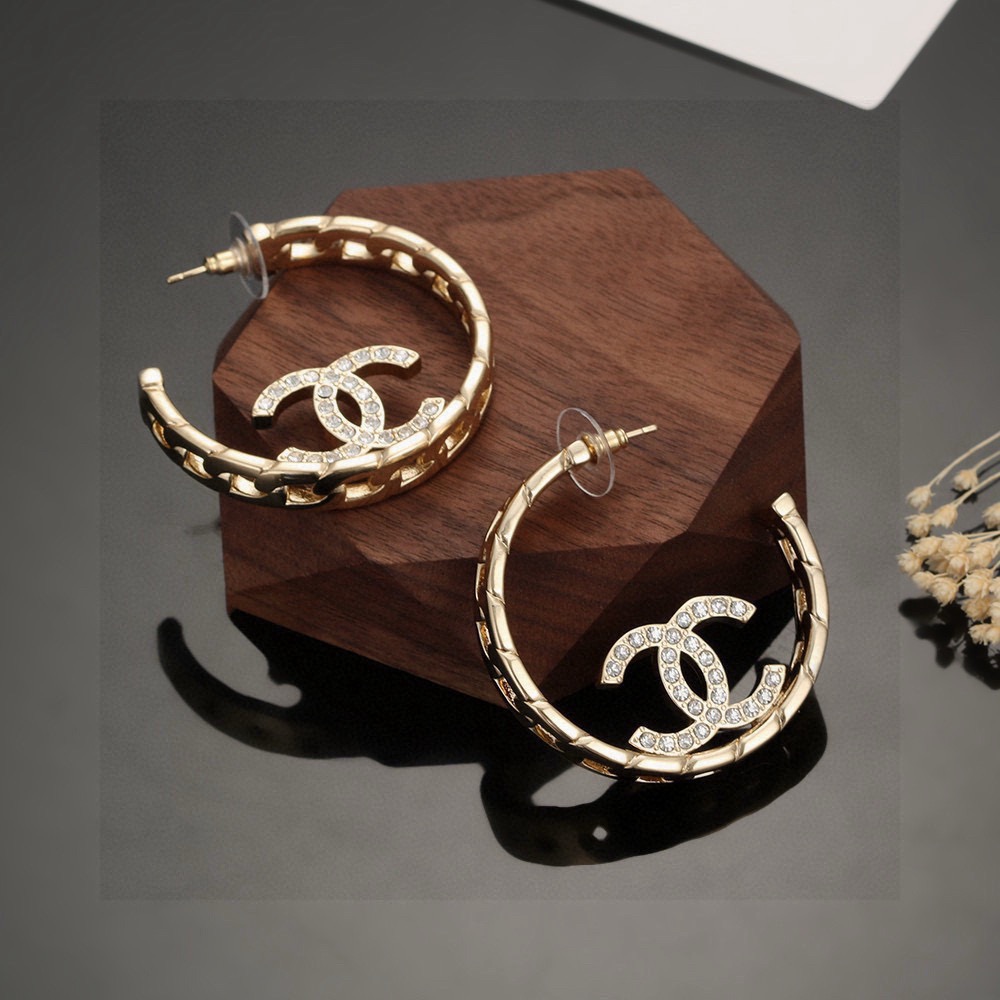 【CHANEL インスパイア】シャネル風 最新作 浅金色 フープピアス｜ダブルC モチーフ 高品質 完全再現モデル