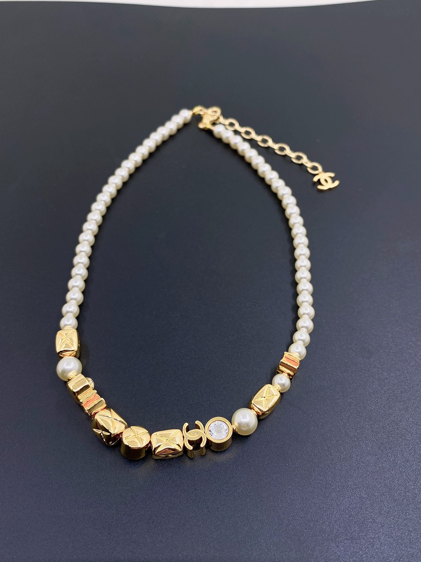 【CHANEL インスパイア】デザート×パール ネックレス｜ゴールド 遊び心と気品の融合 今季注目の極上品