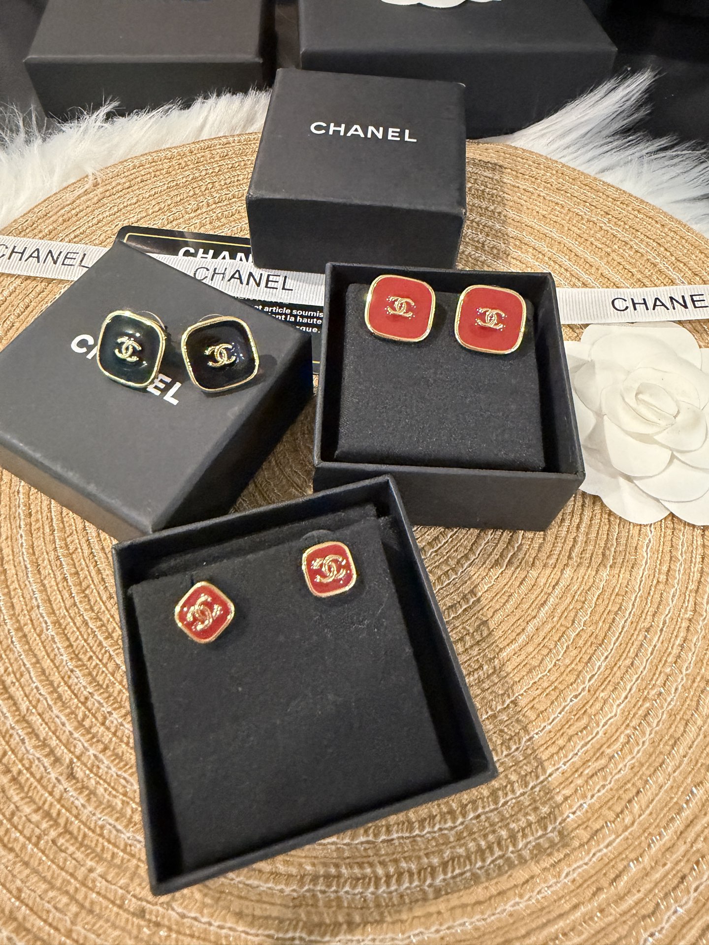 シャネル ヴィンテージ スクエア ダブルC ピアス✨ ゴールドラインが映える！レアすぎる角型の名品♡