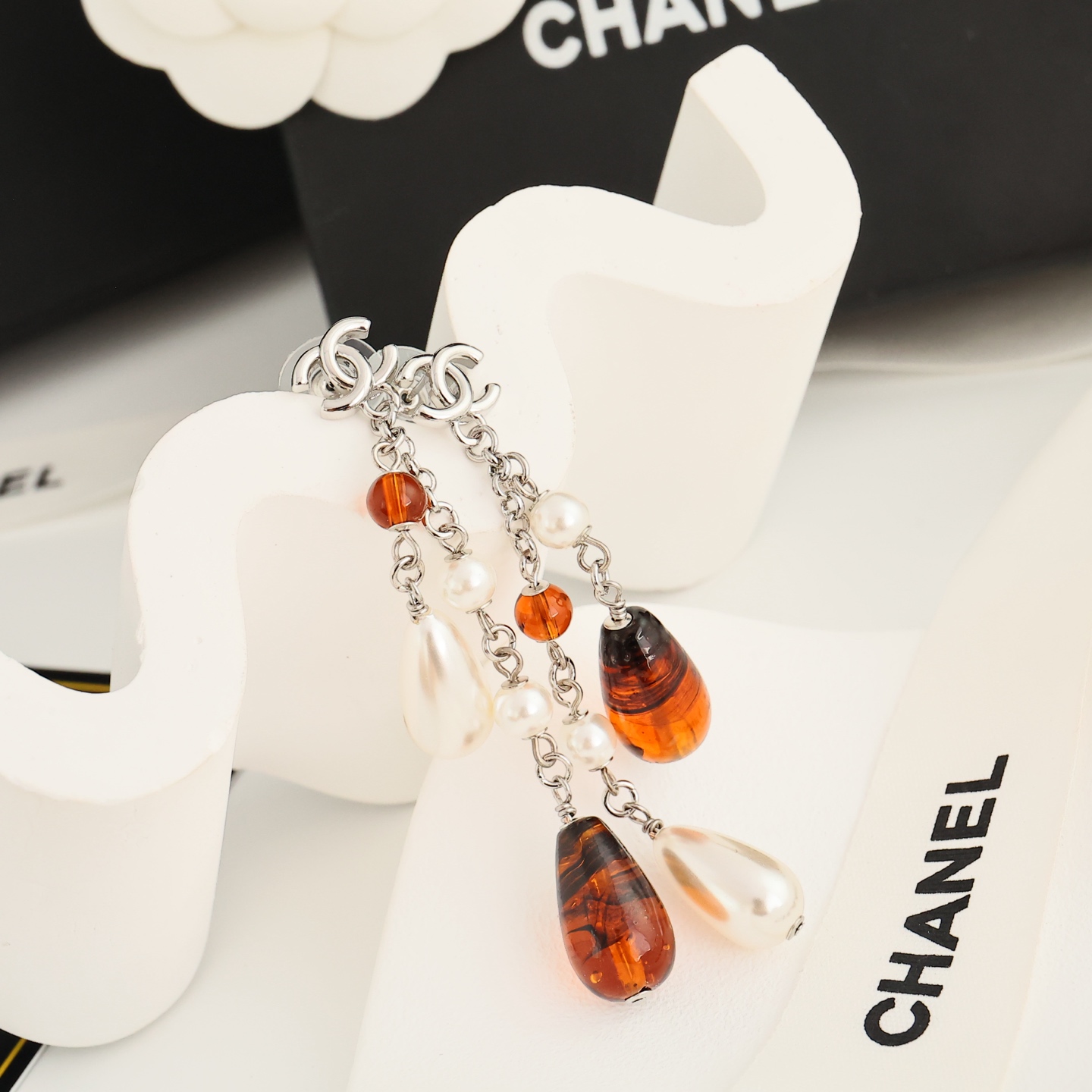 CHANEL】26A メティエダール ロングイヤリング シルバー ダブルC アンバー クリスタル パール シャンデリア ドロップ ビジュー ヴィンテージ