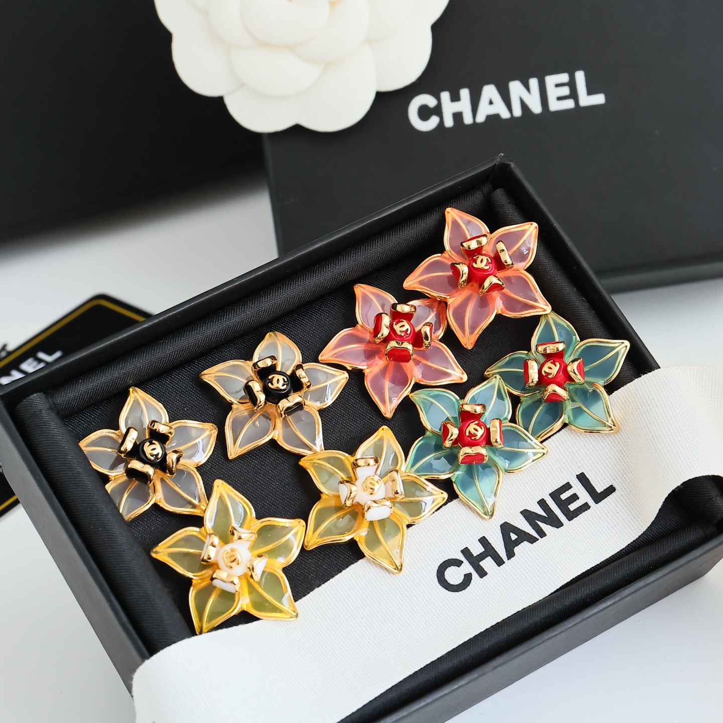 【CHANEL】26 メティエダール カメリア ピアス エナメル ゴールド ダブルC グラデーション 立体 ヴィンテージ
