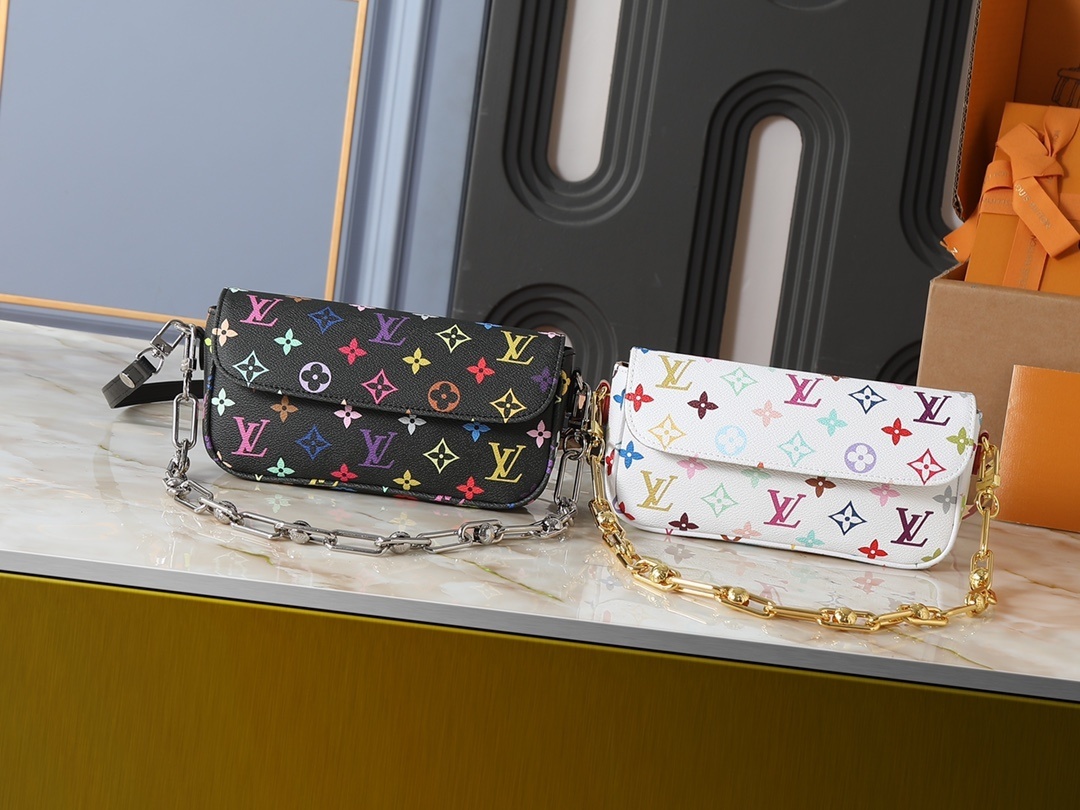 【ルイ・ヴィトン】Wallet On Chain Ivy 手袋｜2000年代Sac Recoleta手袋から着想 モノグラムキャンバス製 カードポケット＆ファスナー内袋 取り外し可能チェーン＆レザーストラップ 23.5cmコンパクト